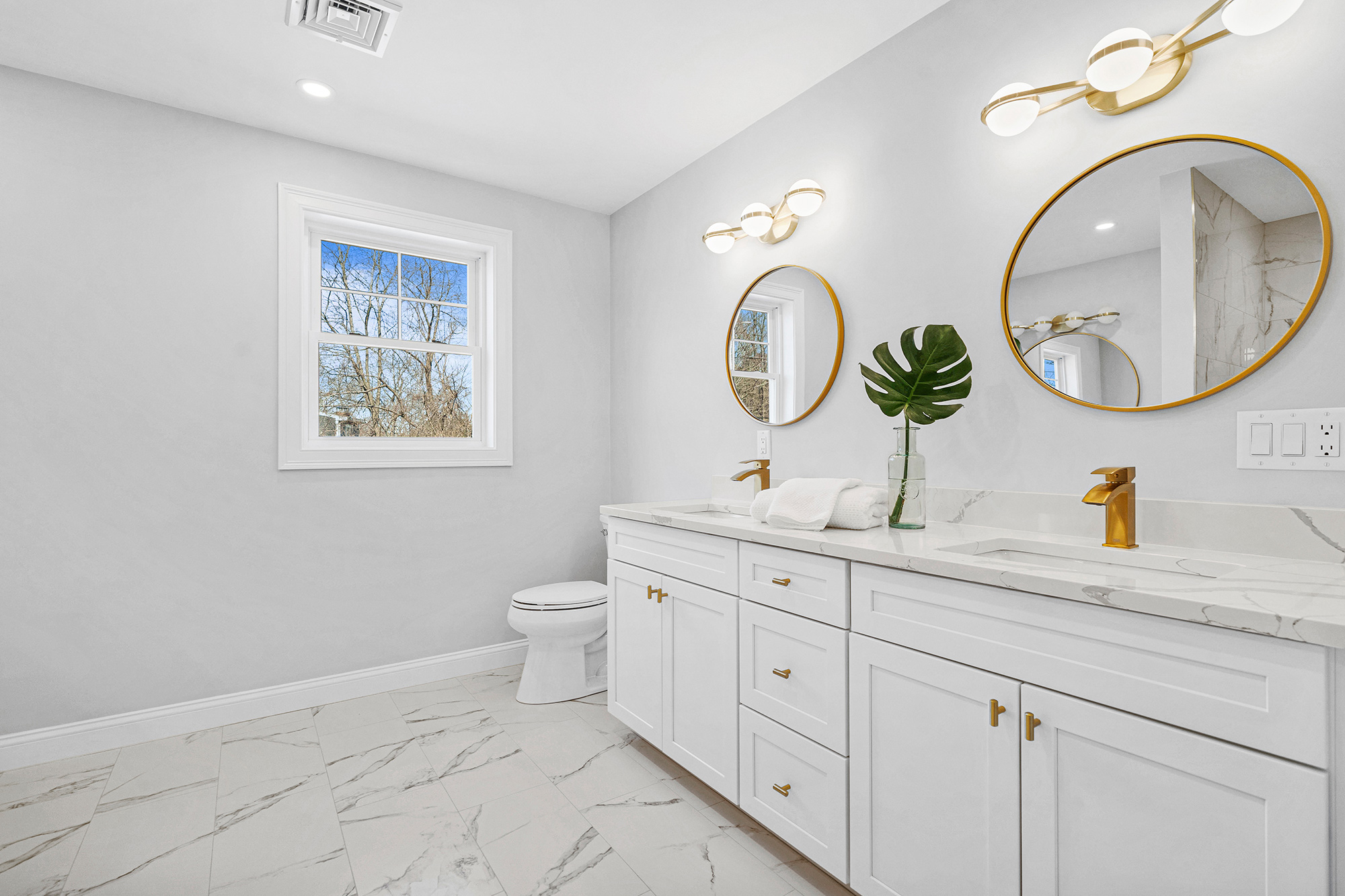 New Construction - Bathroom Lighting